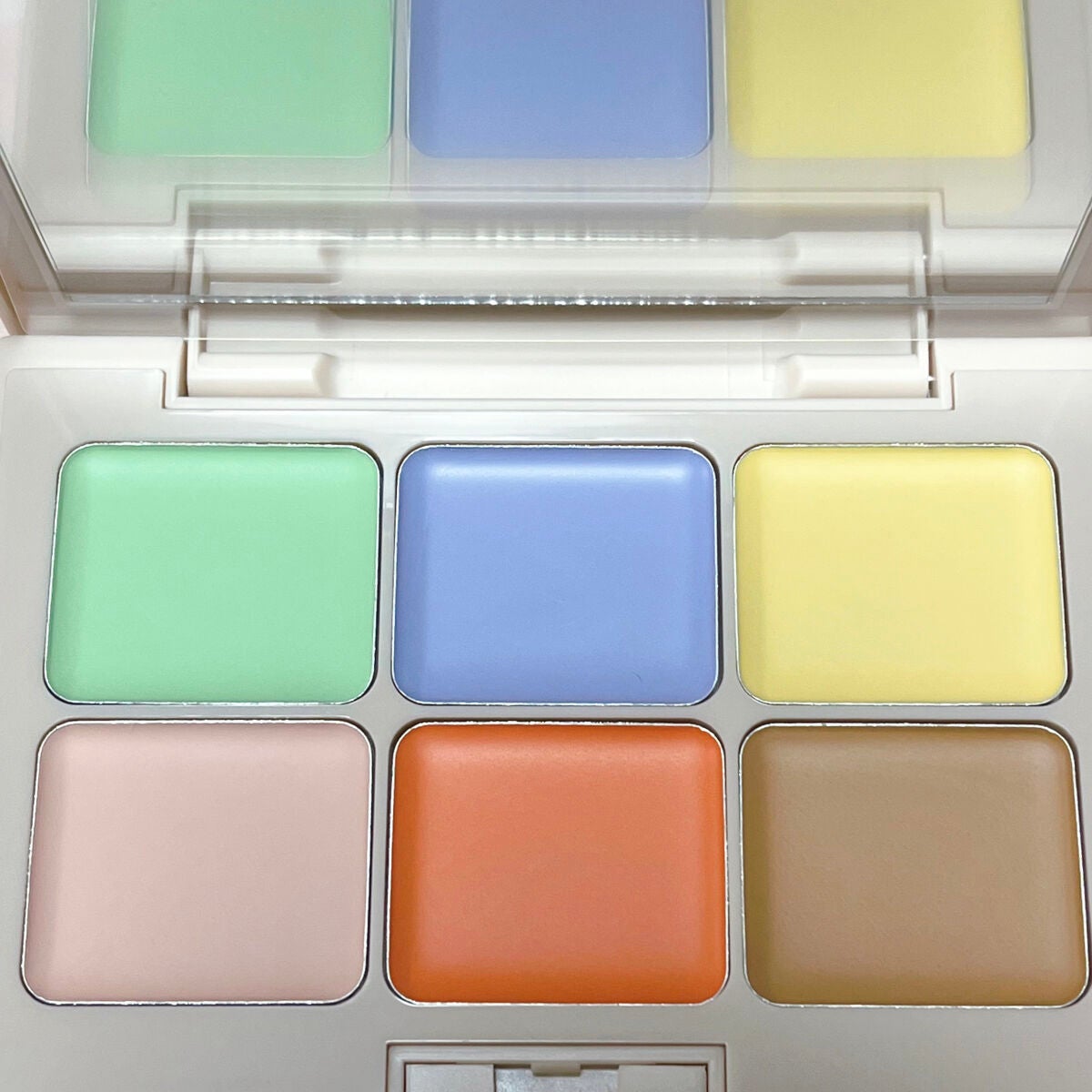 マルチフィックスコンシーラー&カラーコレクター/SHEGLAM/パレットコンシーラーを使ったクチコミ(2枚目)