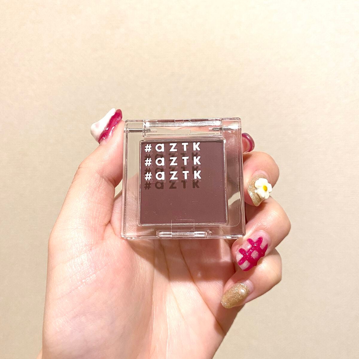 シングルアイシャドウ/aZTK/単色アイシャドウを使ったクチコミ(2枚目)