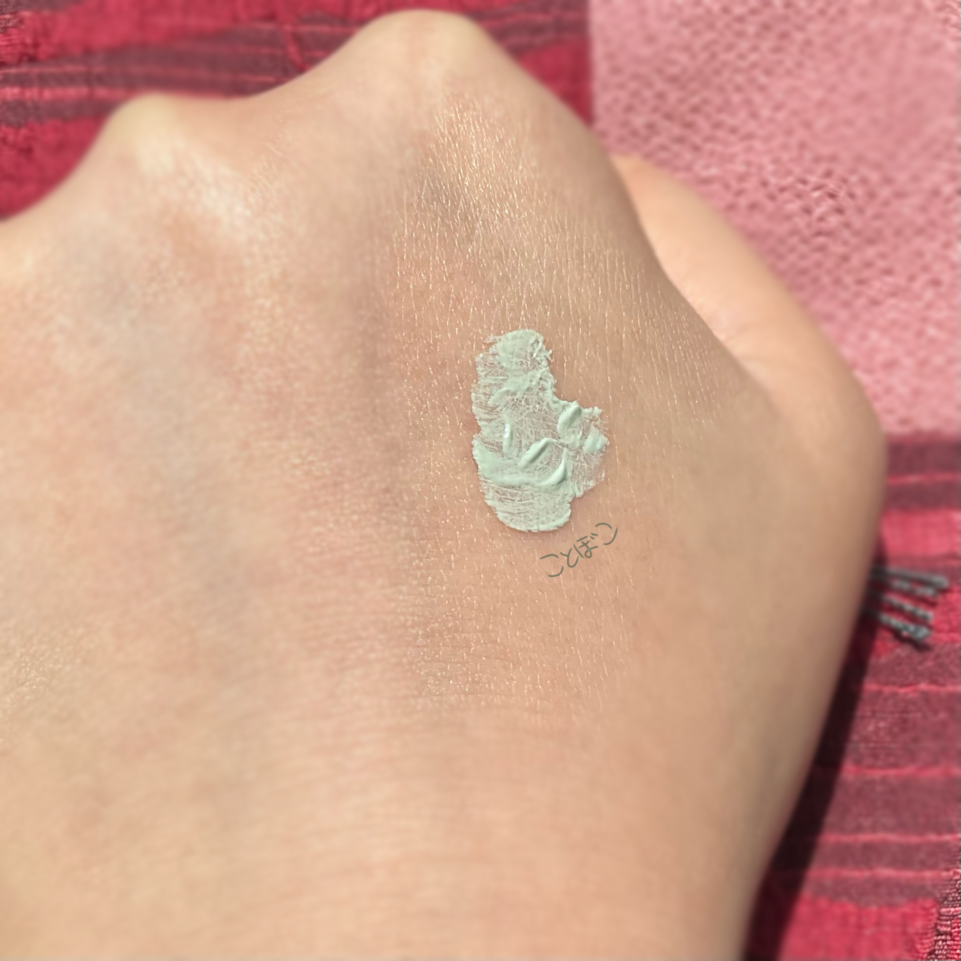 デザイニングカラーリクイド 04 Pale Green/KANEBO/リキッドコンシーラーを使ったクチコミ（2枚目）