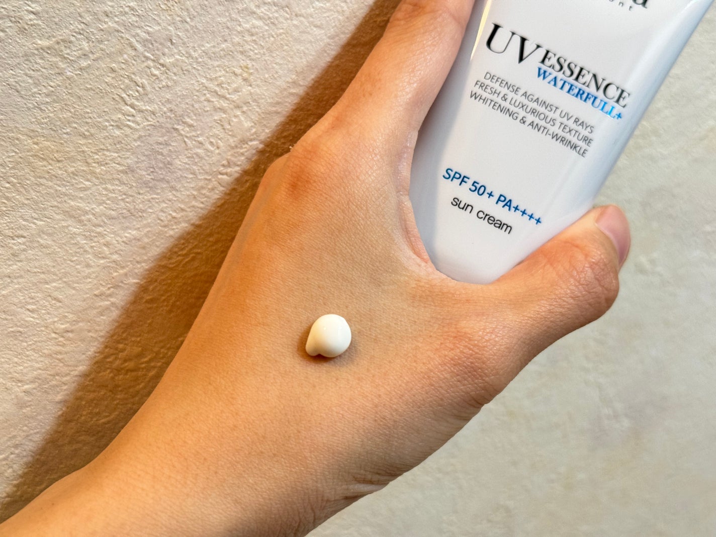 ダルバ ウォータフル エッセンス サンクリーム/ダルバ/日焼け止めクリームを使ったクチコミ(2枚目)