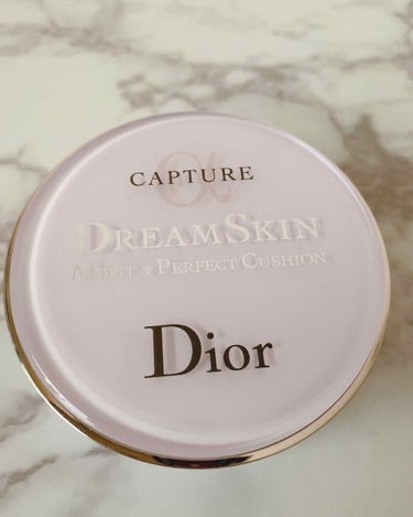 Dior

#旧カプチュールトータルドリームスキン…

クッションファンデーション

🌞

Dior信者の私は、リキッドファンデーションを買ってお婆ちゃんがこちらのDiorのクッションファンデーションを