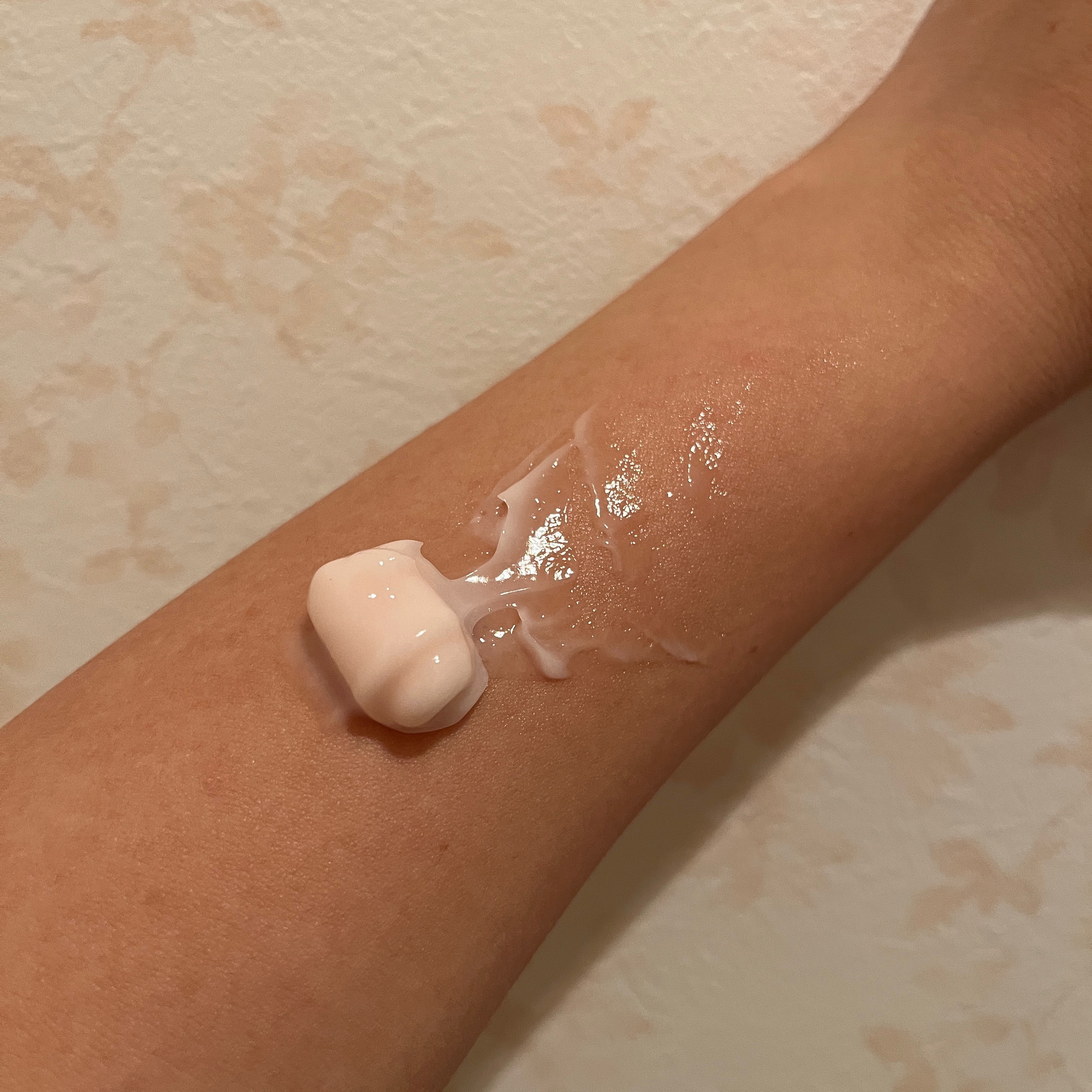 ジュビリーローズ ボディクリーム/ハウス オブ ローゼ/ボディクリームを使ったクチコミ（2枚目）