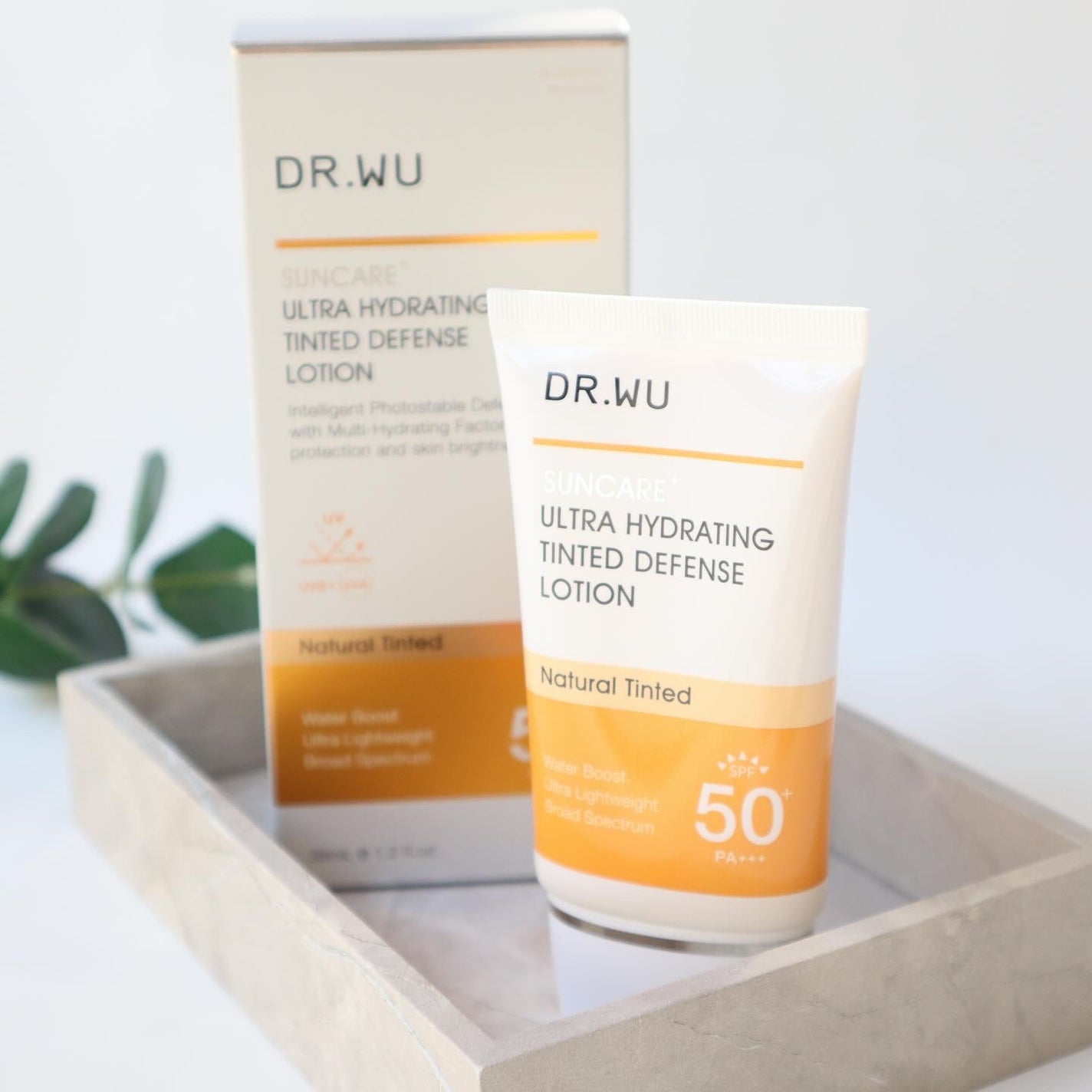 サンスクリーン+モイスト(色付き)<日焼け止め>/DR.WU/日焼け止めローションを使ったクチコミ(1枚目)