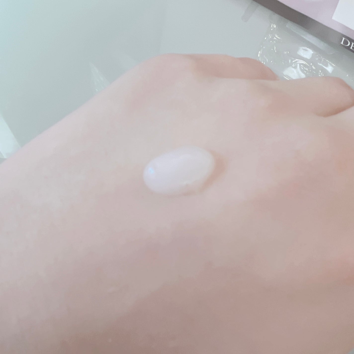 リポソーム アドバンスト リペアセラム/DECORTÉ/美容液を使ったクチコミ(5枚目)