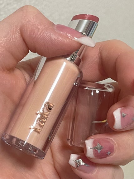 ボンディンググロウリップスティック/Laka/口紅を使ったクチコミ(4枚目)