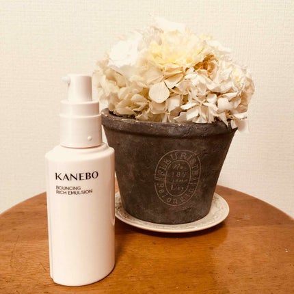 試してみた】カネボウ バウンシング リッチ エマルジョン KANEBO 試してみた】カネボウ バウンシング リッチ エマルジョン KANEBO