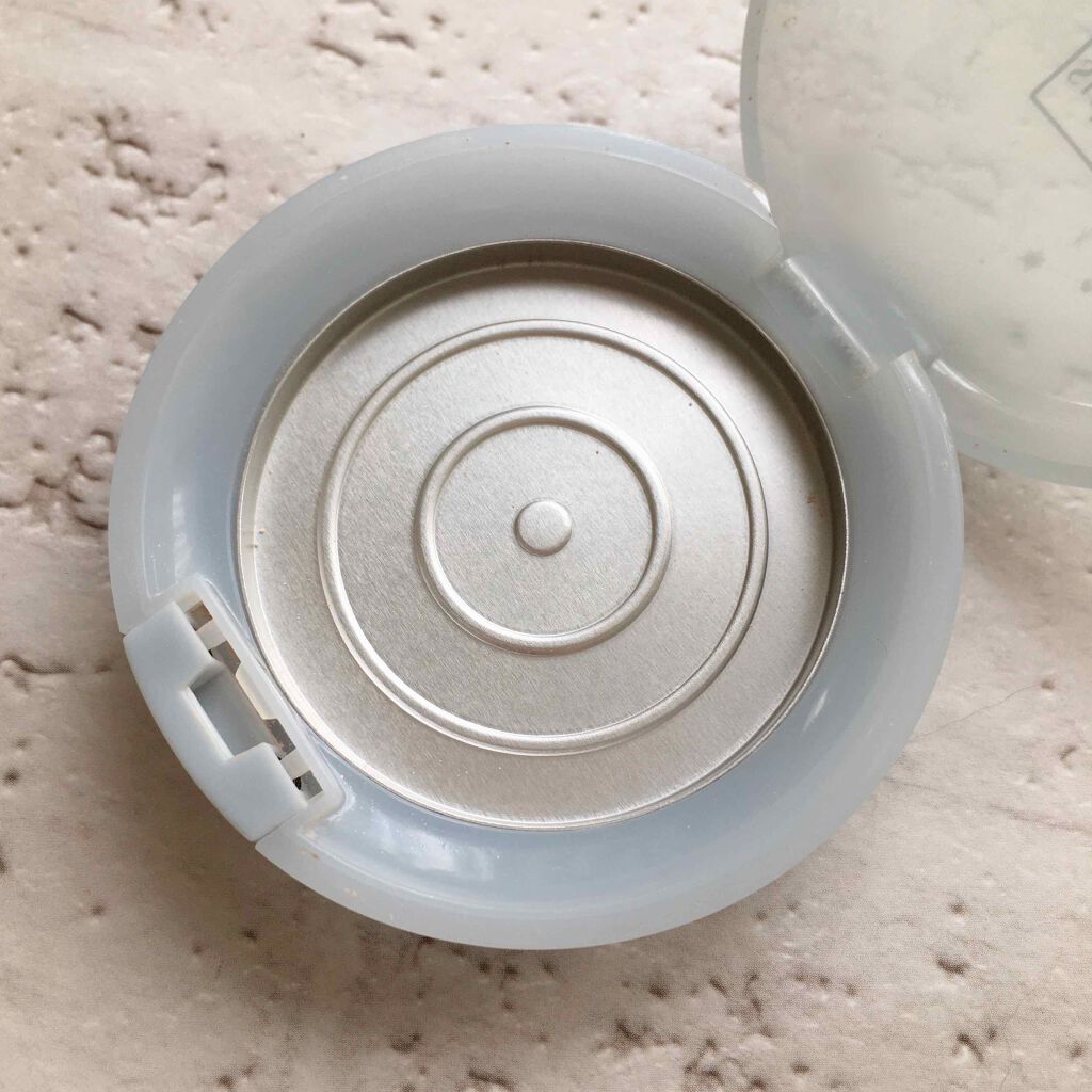 スキンケアパウダー ベビーミルクティーの香り/素肌記念日/プレストパウダーを使ったクチコミ（2枚目）