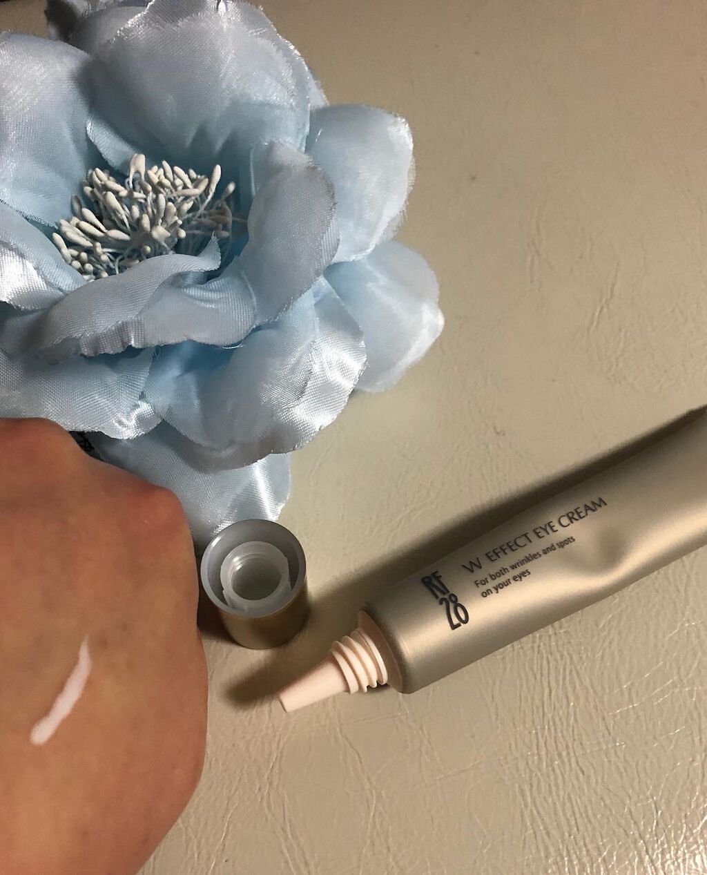 Wエフェクト アイクリーム /RF28/アイケア・アイクリームを使ったクチコミ（3枚目）