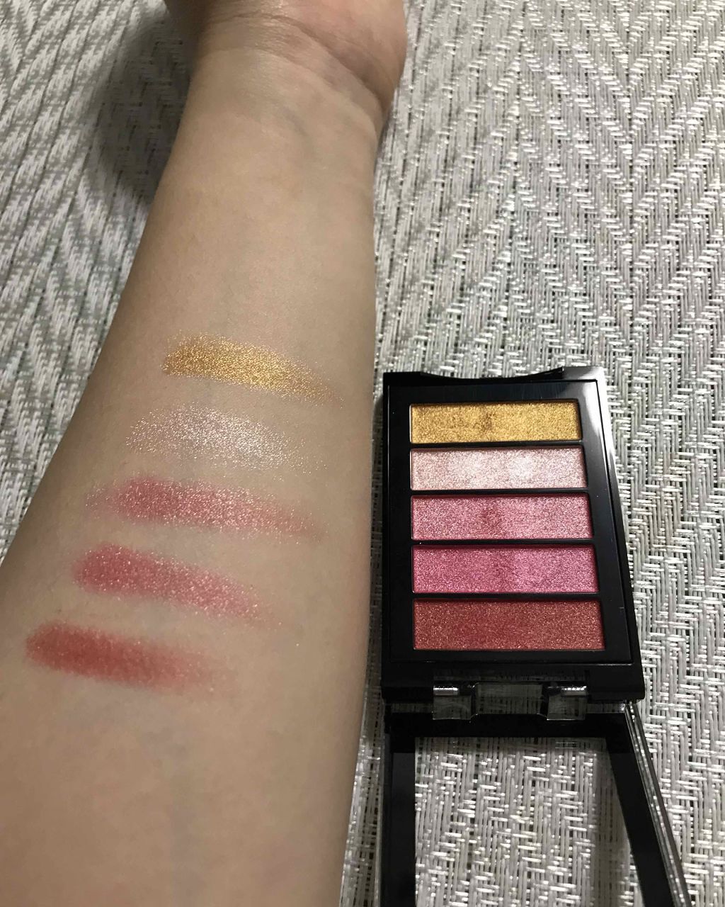 リップパウダー/REVLON/口紅を使ったクチコミ(2枚目)