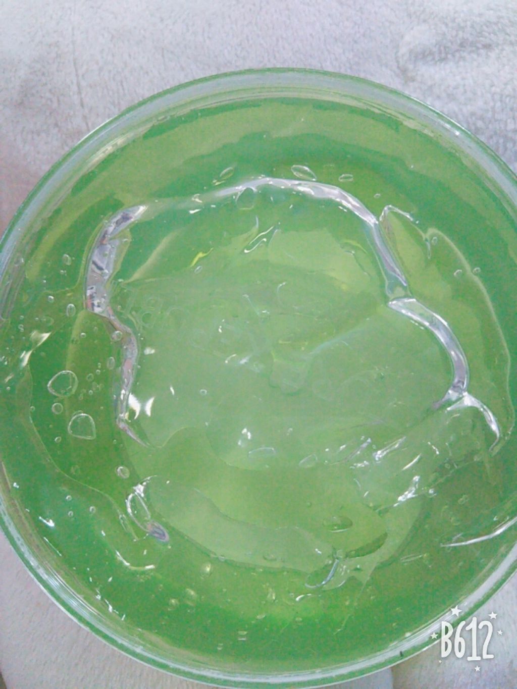 マイルド&モイスチャーアロエジェル/ネイチャーリパブリック/ボディローションを使ったクチコミ(2枚目)