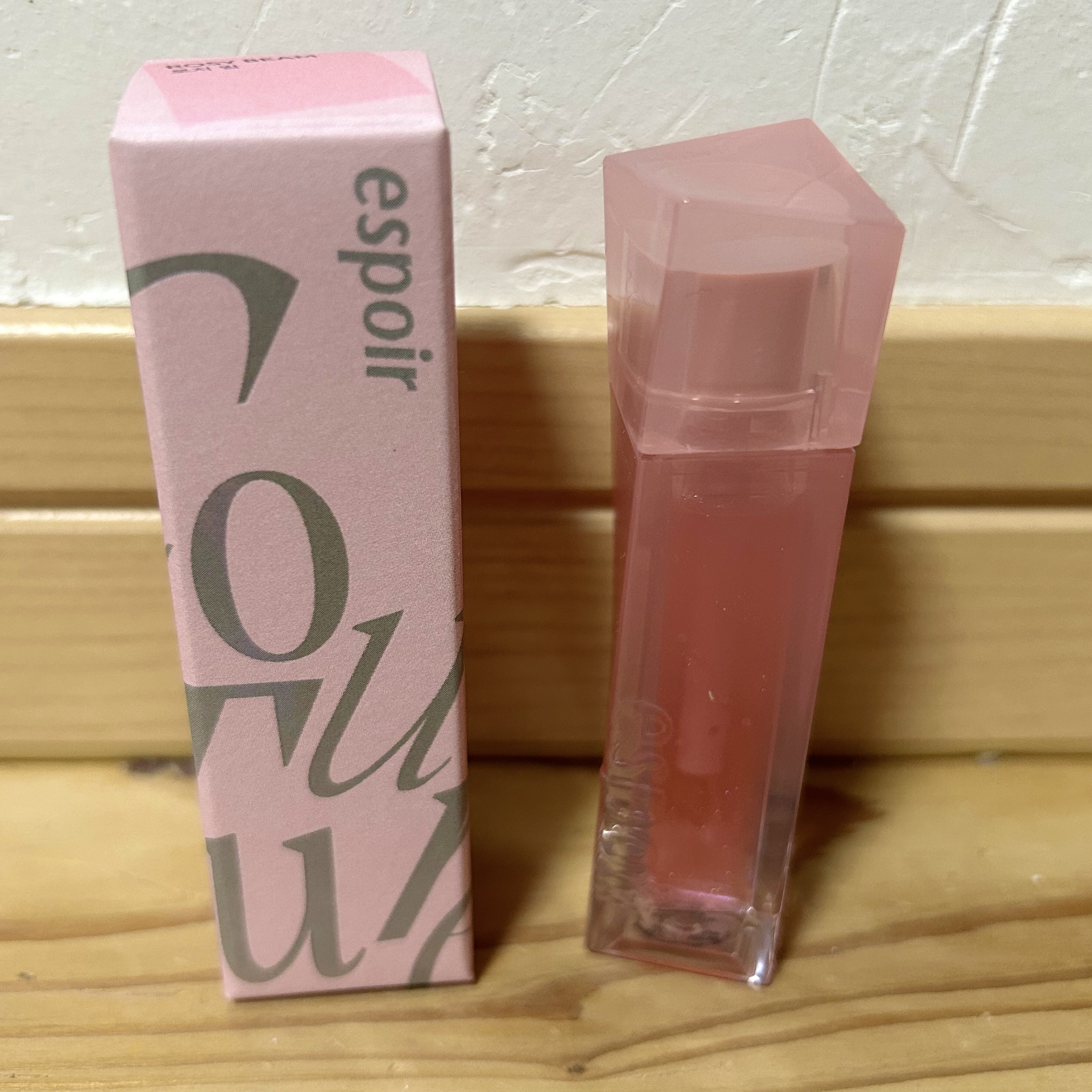 エスポア クチュールリップグロス ロージービーム(Rosy BB Edition)/espoir/リップグロスを使ったクチコミ（1枚目）