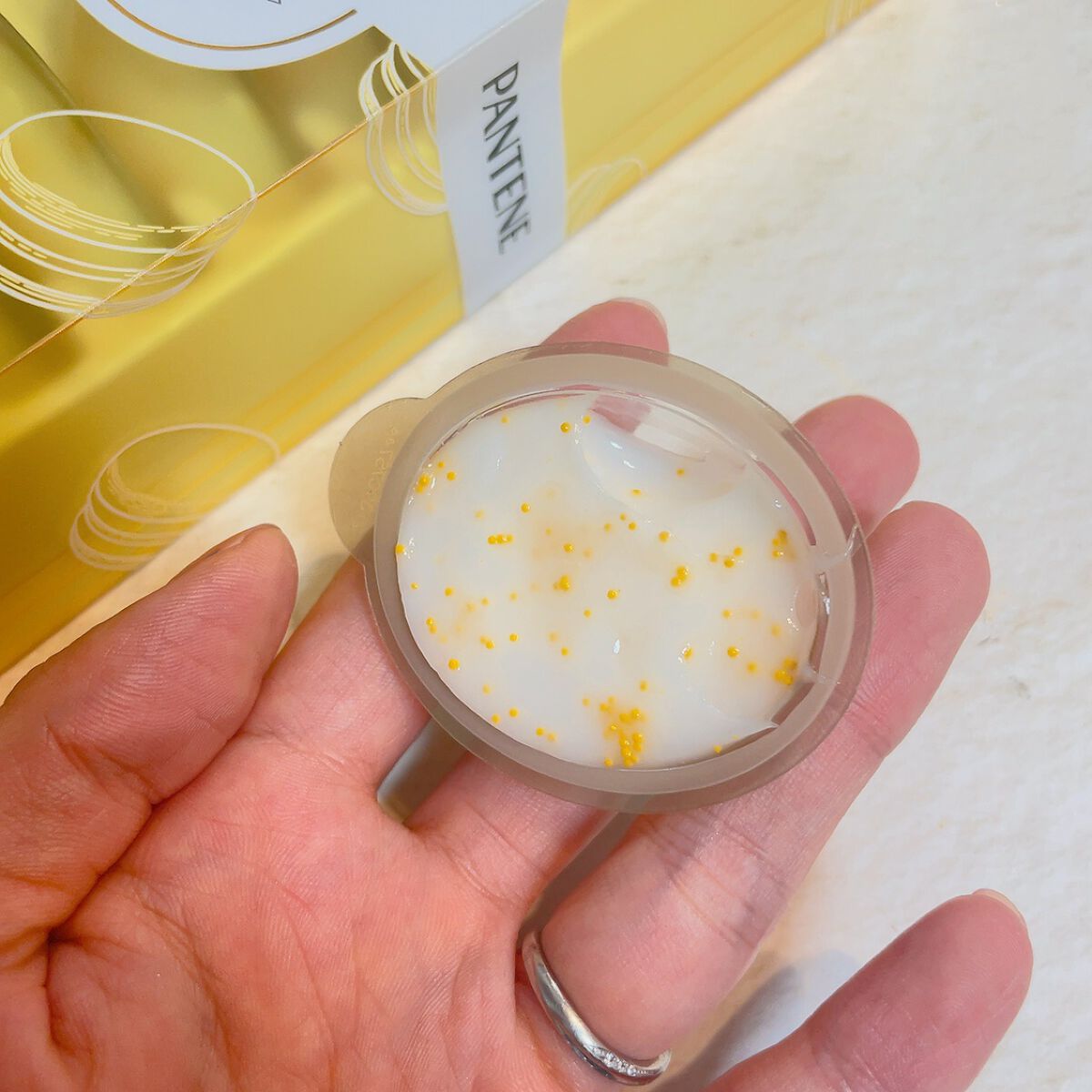 パンテーンマカロン ヘアマスク うるつやリッチ/パンテーン/ヘアマスク・ヘアパックを使ったクチコミ(2枚目)