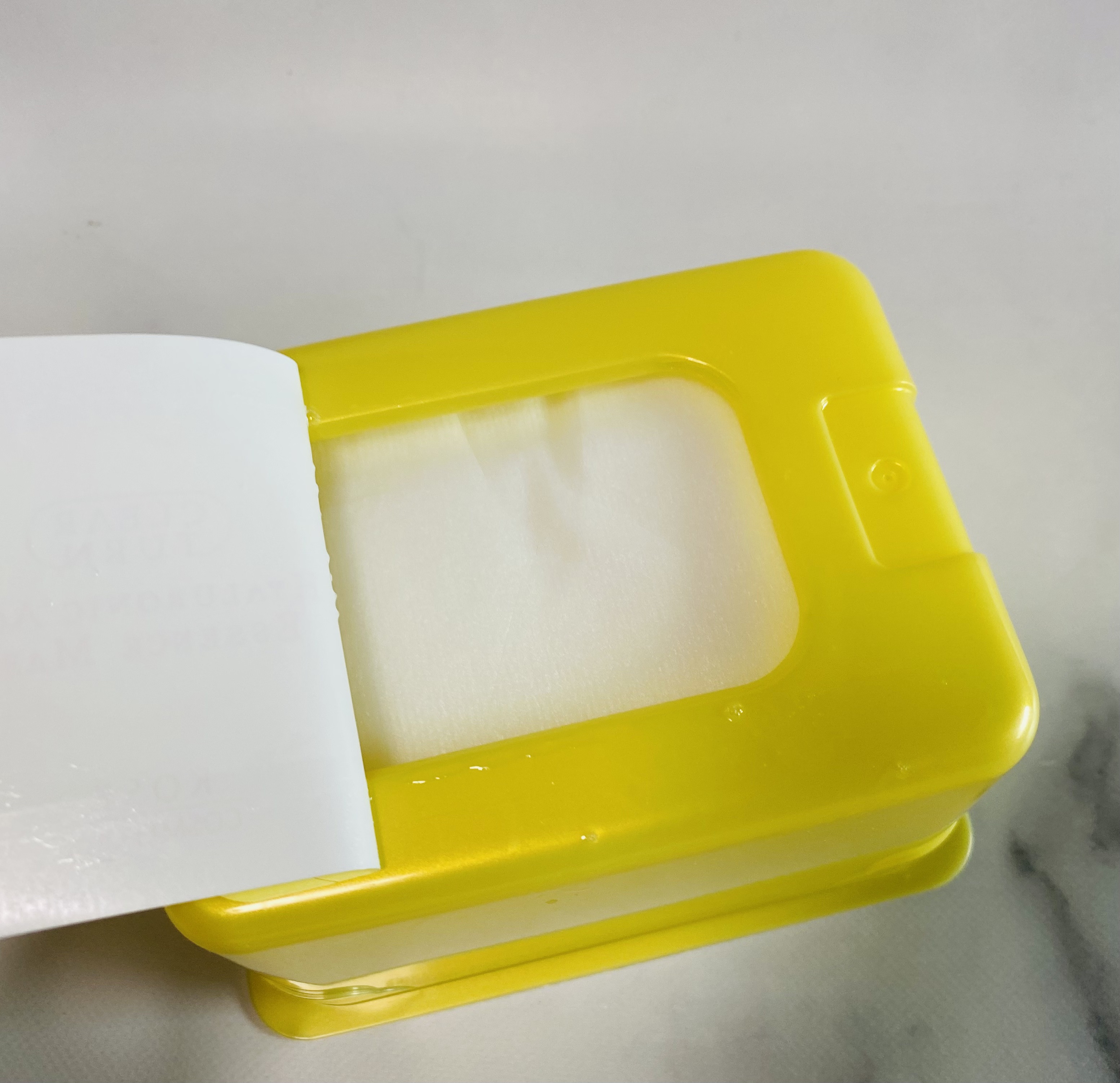 クリアターン エッセンスマスク (ヒアルロン酸)のクチコミ「美容液マスク高保湿ヒアルロン酸💛

30枚入り🙌
毎日5分程パックするよ💕

ヒタヒタではなく.....」（3枚目）