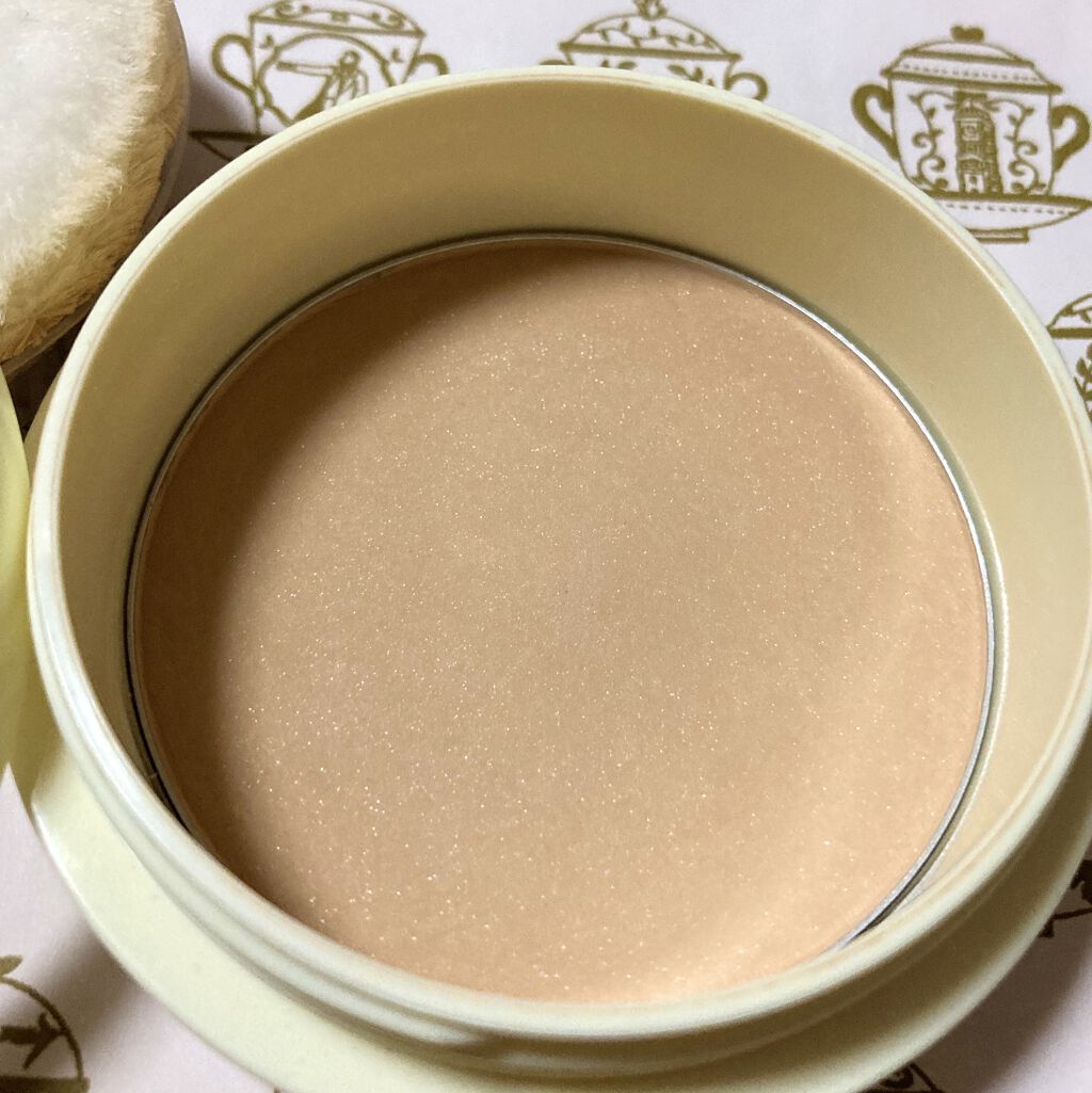 フェイスパウダー ハイカバー N 白肌オークル/クリアラスト/プレストパウダーを使ったクチコミ（2枚目）