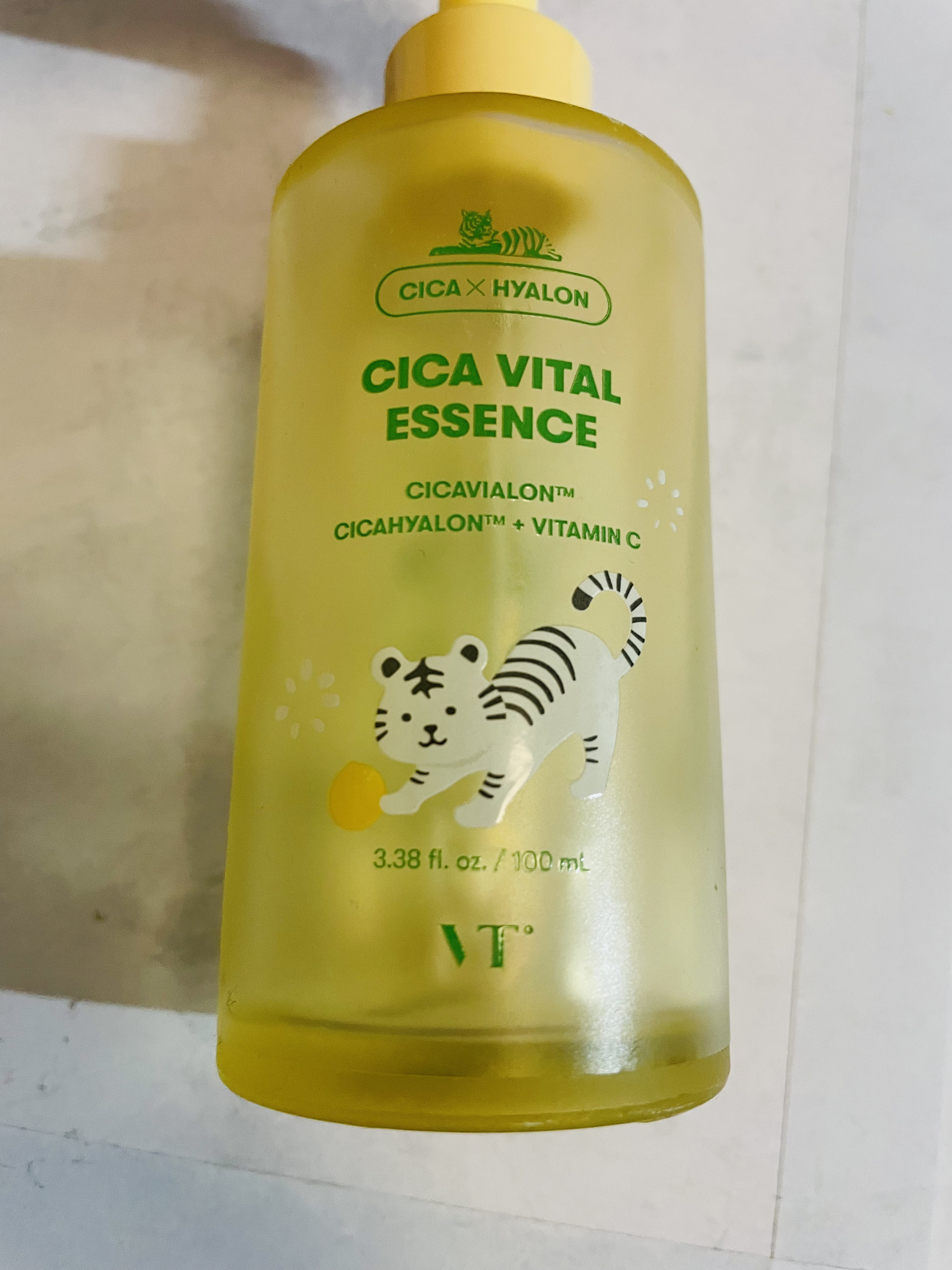 シカバイタル エッセンス/VT/美容液を使ったクチコミ（1枚目）