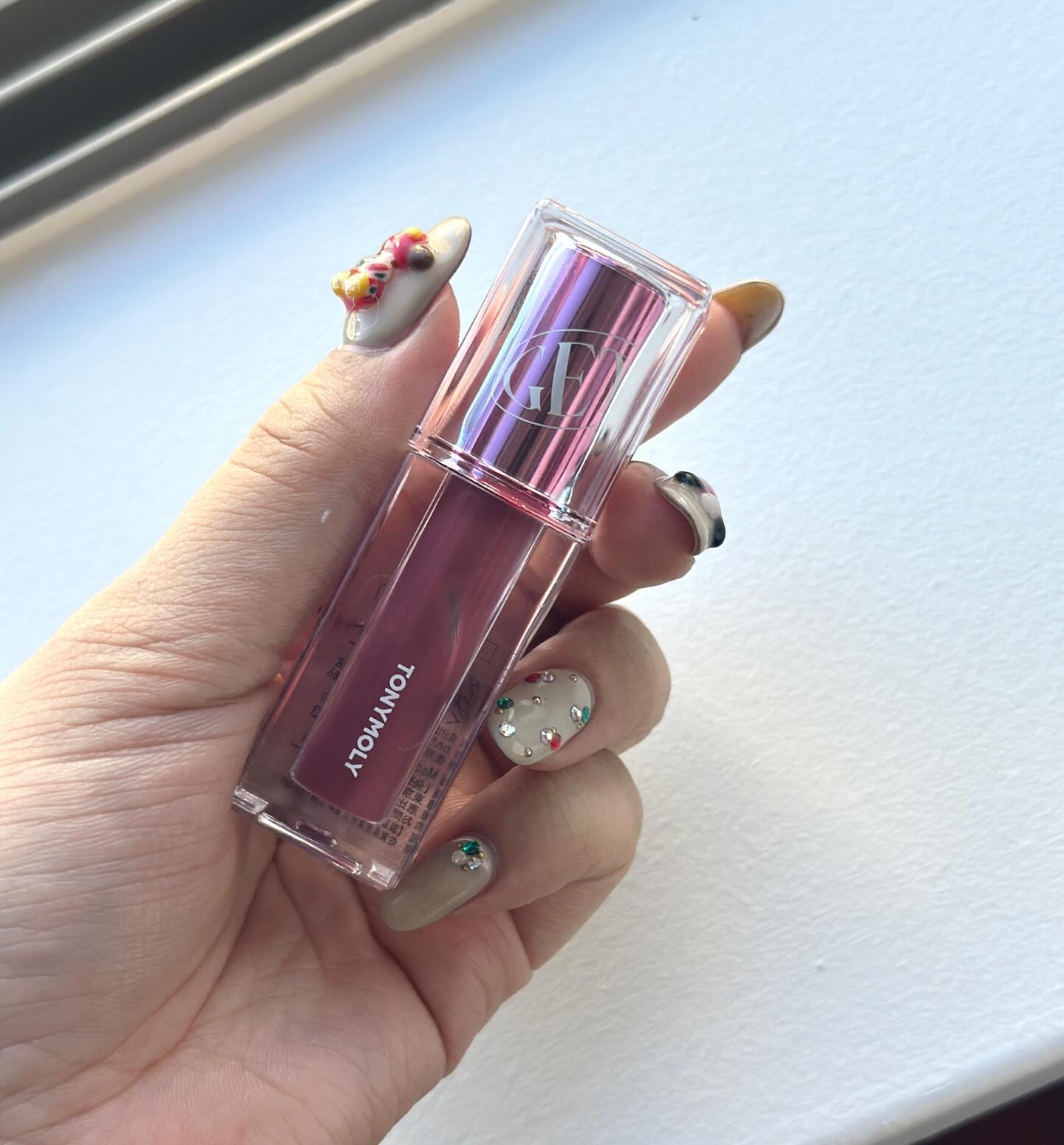 ゲットイットティント ウォーターフルバター 05 Mouve Brew モブブリュ/TONYMOLY/リップティントを使ったクチコミ（3枚目）