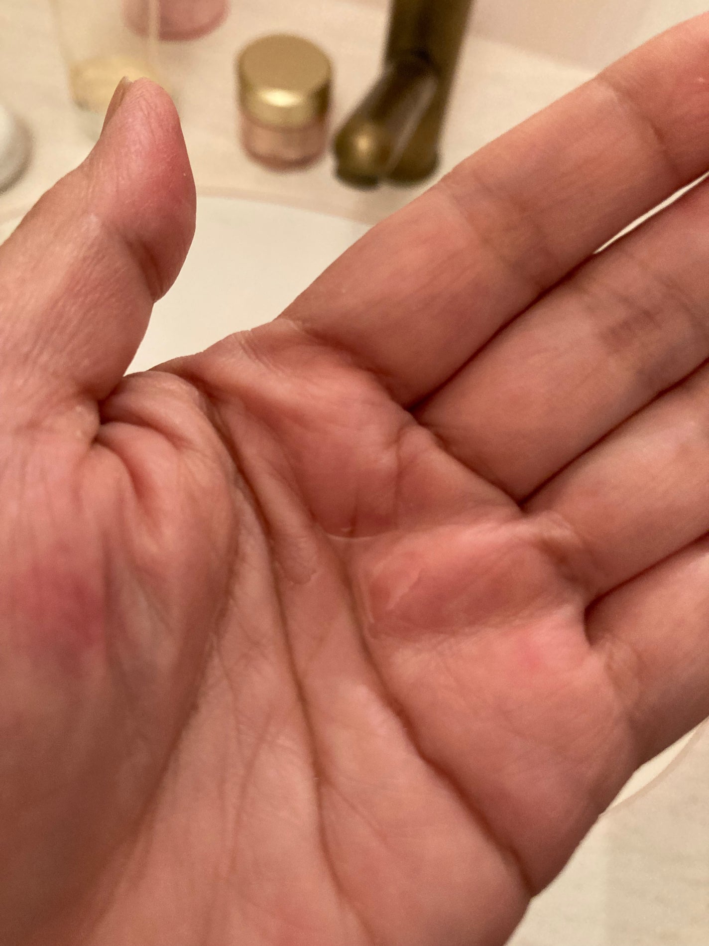 薬用しみ集中対策 プレミアム美容液/メラノCC/美容液を使ったクチコミ(2枚目)