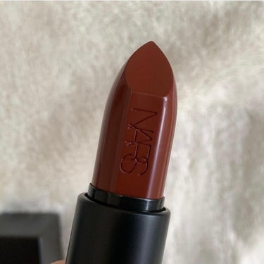 オーデイシャスリップスティック 9477/NARS/口紅を使ったクチコミ（3枚目）