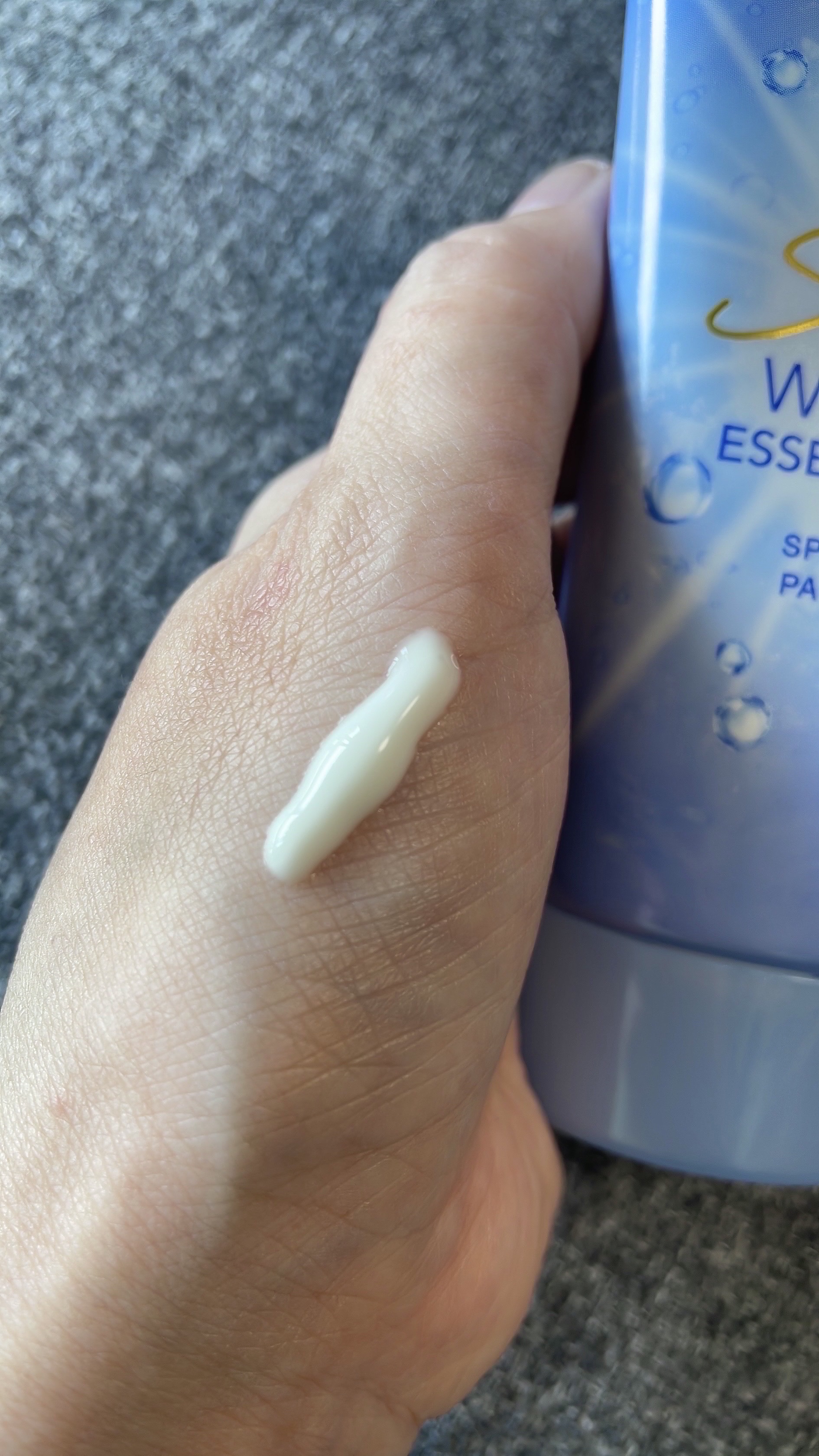 ニベアUV ウォーターエッセンスEX/ニベア/日焼け止めジェルを使ったクチコミ（2枚目）
