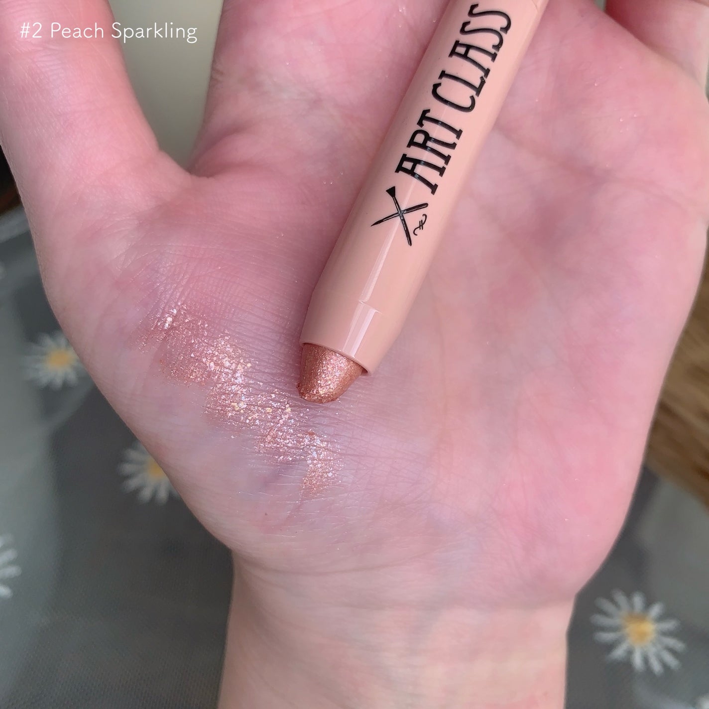 アートクラス アイグリッツ/too cool for school/スティックアイシャドウを使ったクチコミ(5枚目)