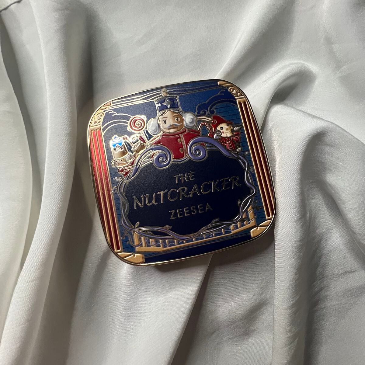 ZEESEA くるみ割り人形「ゼロ」粉感シルキーコンパクトパウダー/ZEESEA/プレストパウダーを使ったクチコミ(1枚目)