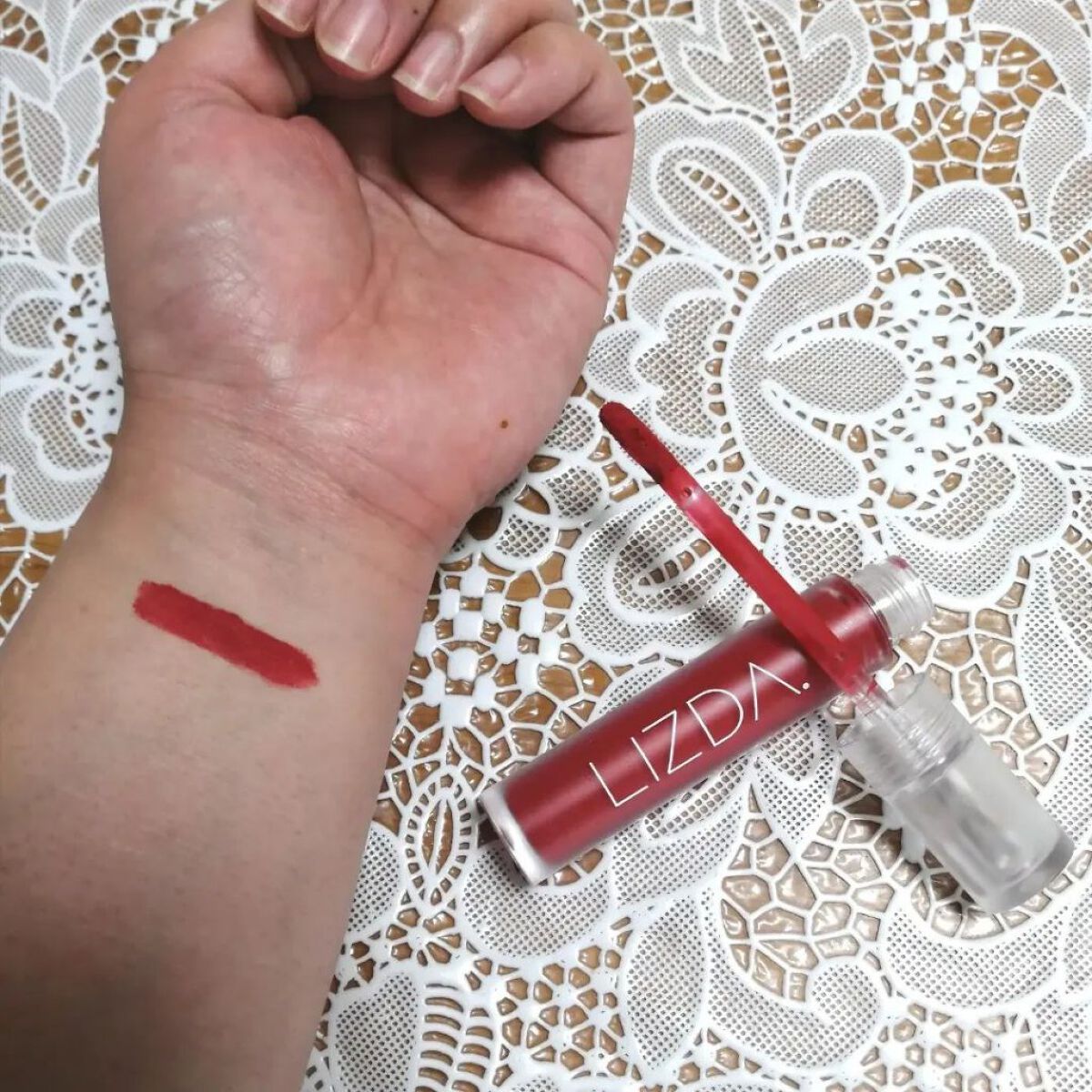 エアフィットベルベットティント/LIZDA/リップティントを使ったクチコミ（2枚目）