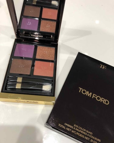 アイ カラー クォード/TOM FORD BEAUTY/パウダーアイシャドウを使ったクチコミ（1枚目）