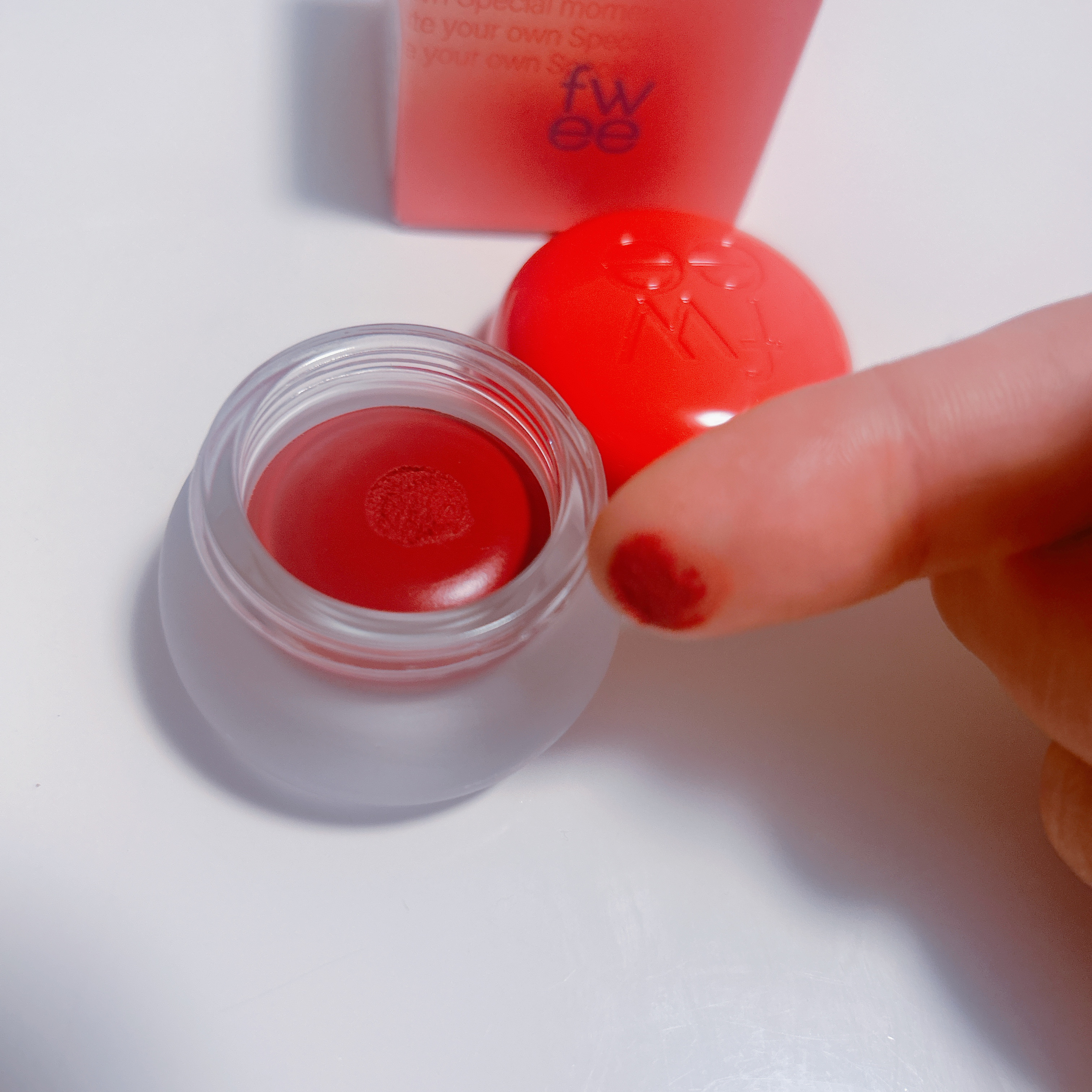 リップアンドチーク ブラーリープリンポット/fwee/口紅を使ったクチコミ（2枚目）