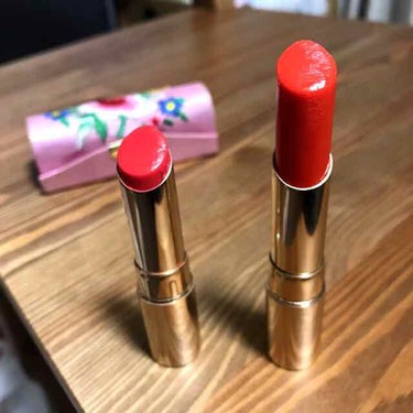 私の大好きなリップ
オペラのリップです💄❤


左が05番のコーラルピンクで
右が04番のオレンジです
２枚目の画像は上がオレンジで下がコーラルピンク

コーラルピンク使いすぎてそろそろ無くなりそう😱
