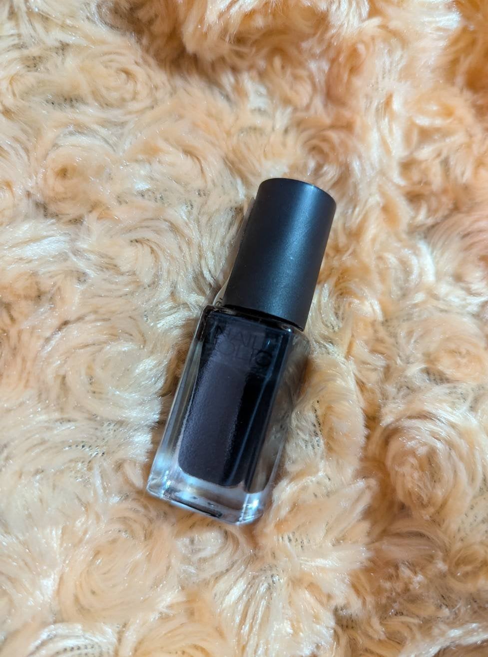 ネイルホリック Flower Layered color/ネイルホリック/マニキュアを使ったクチコミ(1枚目)