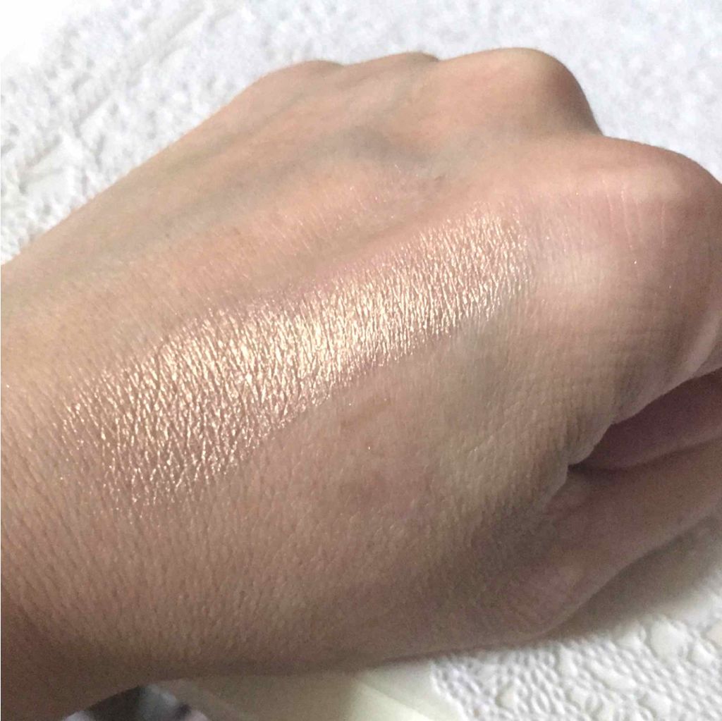 エクストラ ディメンション スキンフィニッシュ【ホリデーコレクション 2018】/M・A・C/パウダーハイライトを使ったクチコミ（2枚目）