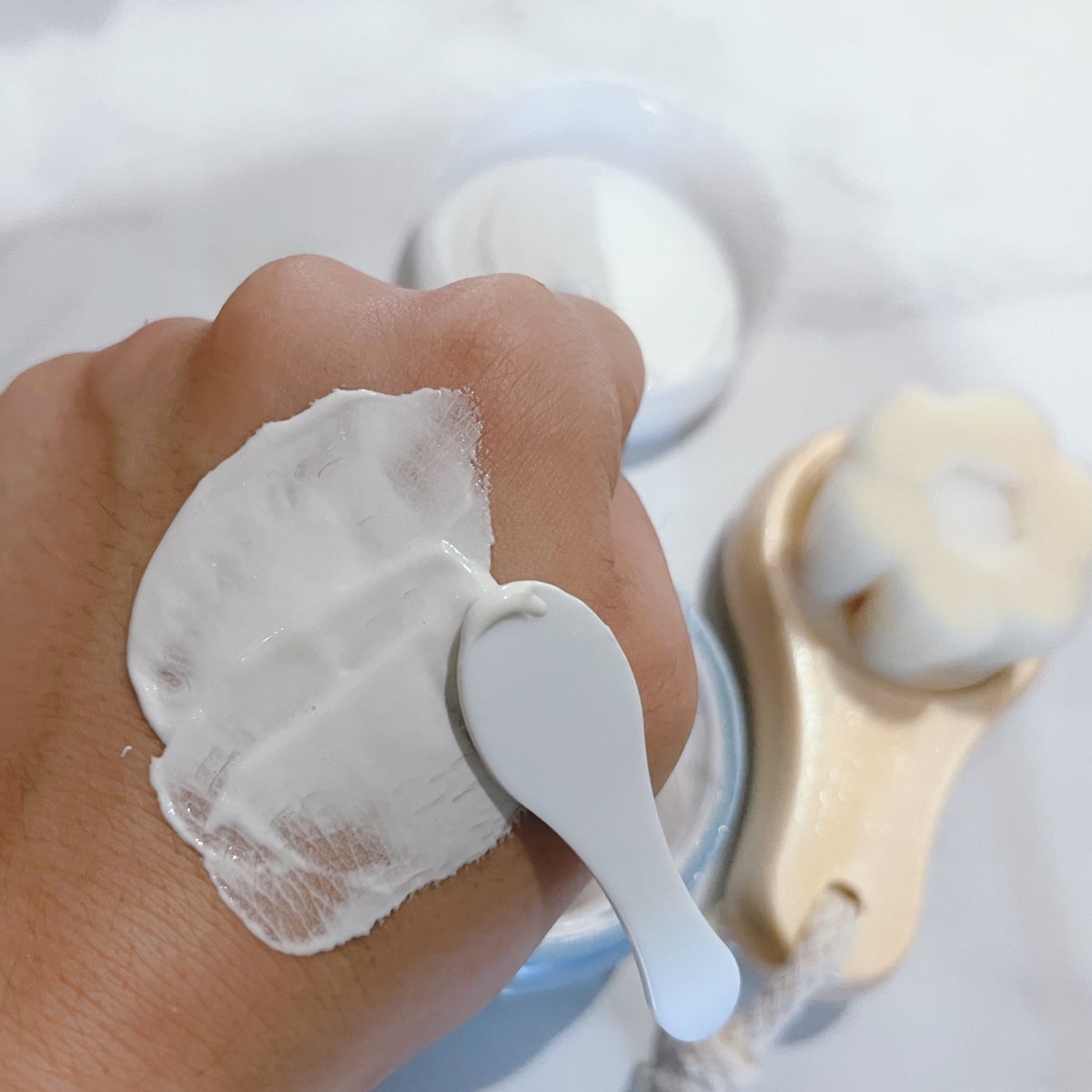 BRIGHTENING WASH 本体 60g / SHIKARI(シカリ) | LIPS