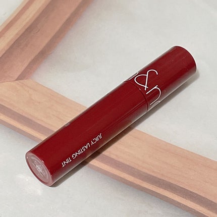 ジューシーラスティングティント/rom&nd/リップティントを使ったクチコミ(1枚目)