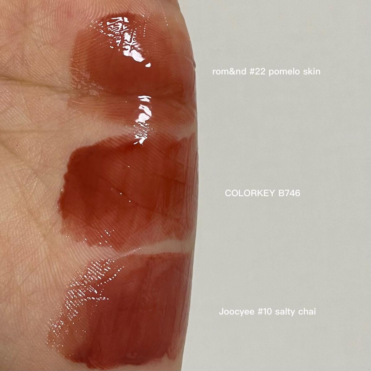 ジューシーラスティングティント/rom&nd/リップティントを使ったクチコミ（3枚目）