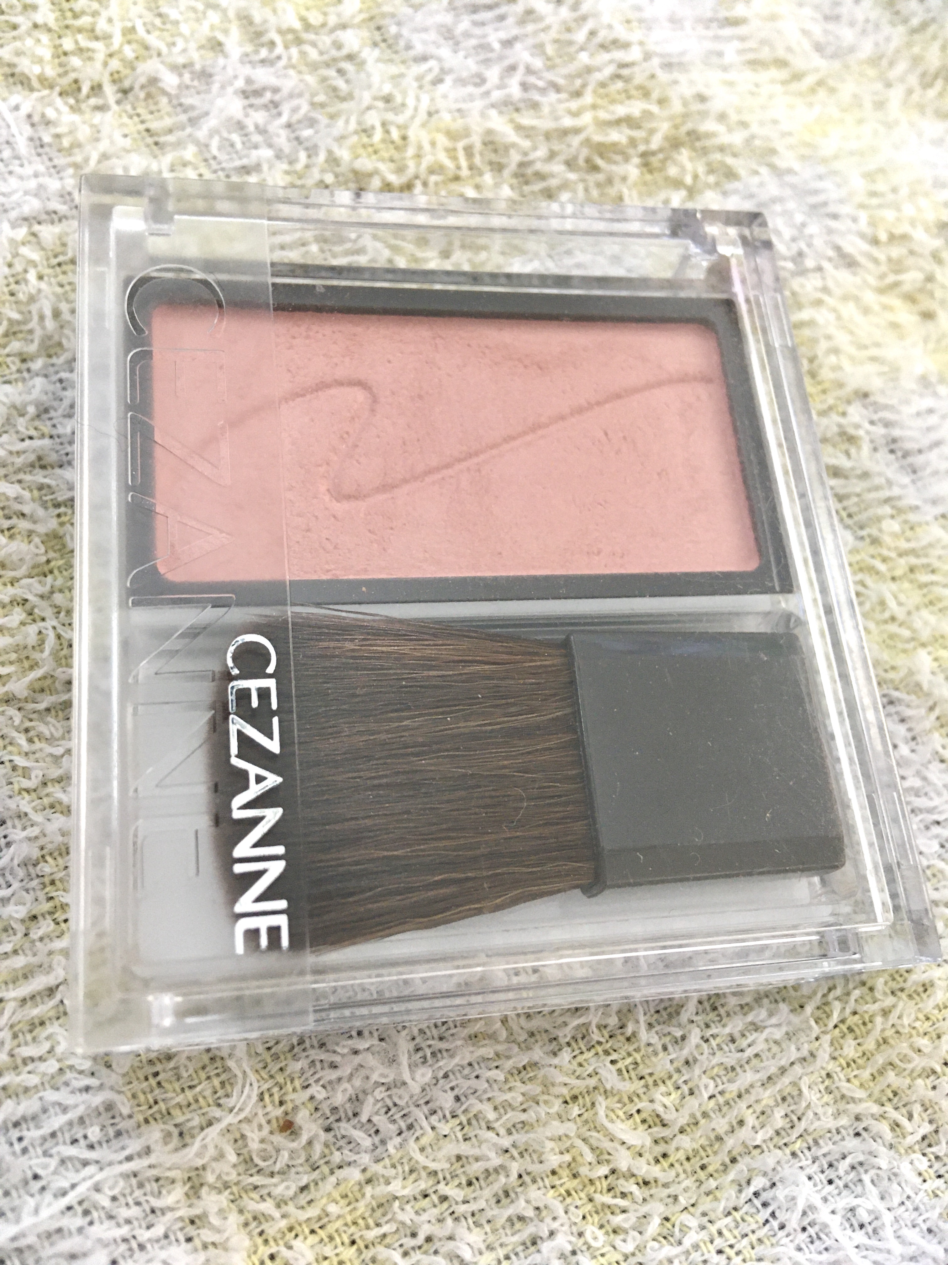 チークブラッシュ/CEZANNE/パウダーチークを使ったクチコミ（1枚目）