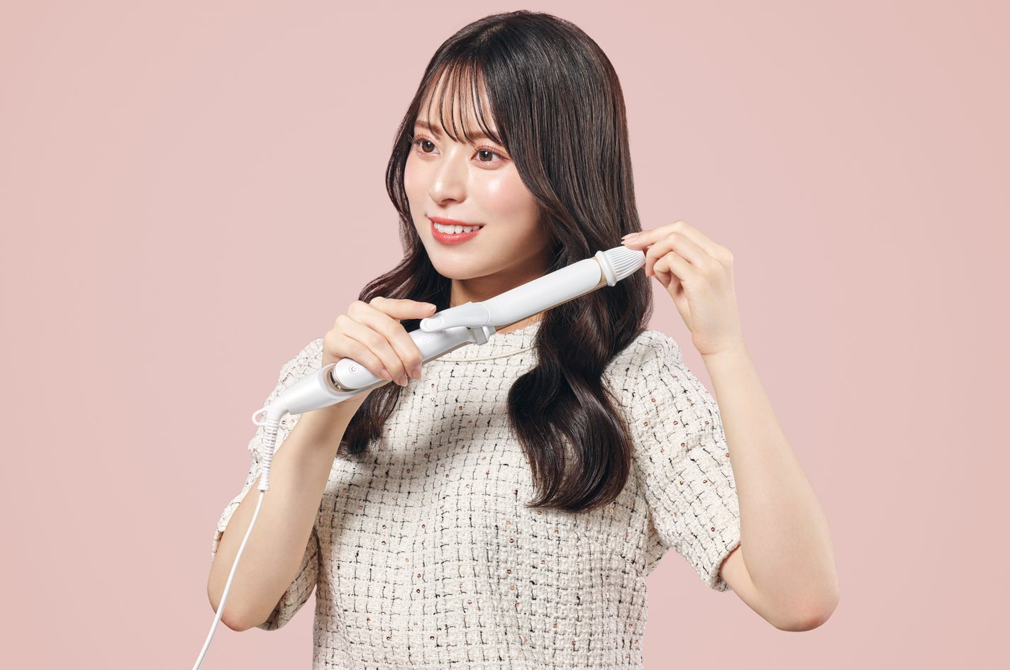 ヘアアイロン「KINUJO」から多様なシーンを彩る2つのヘアアイロンが新登場!の画像