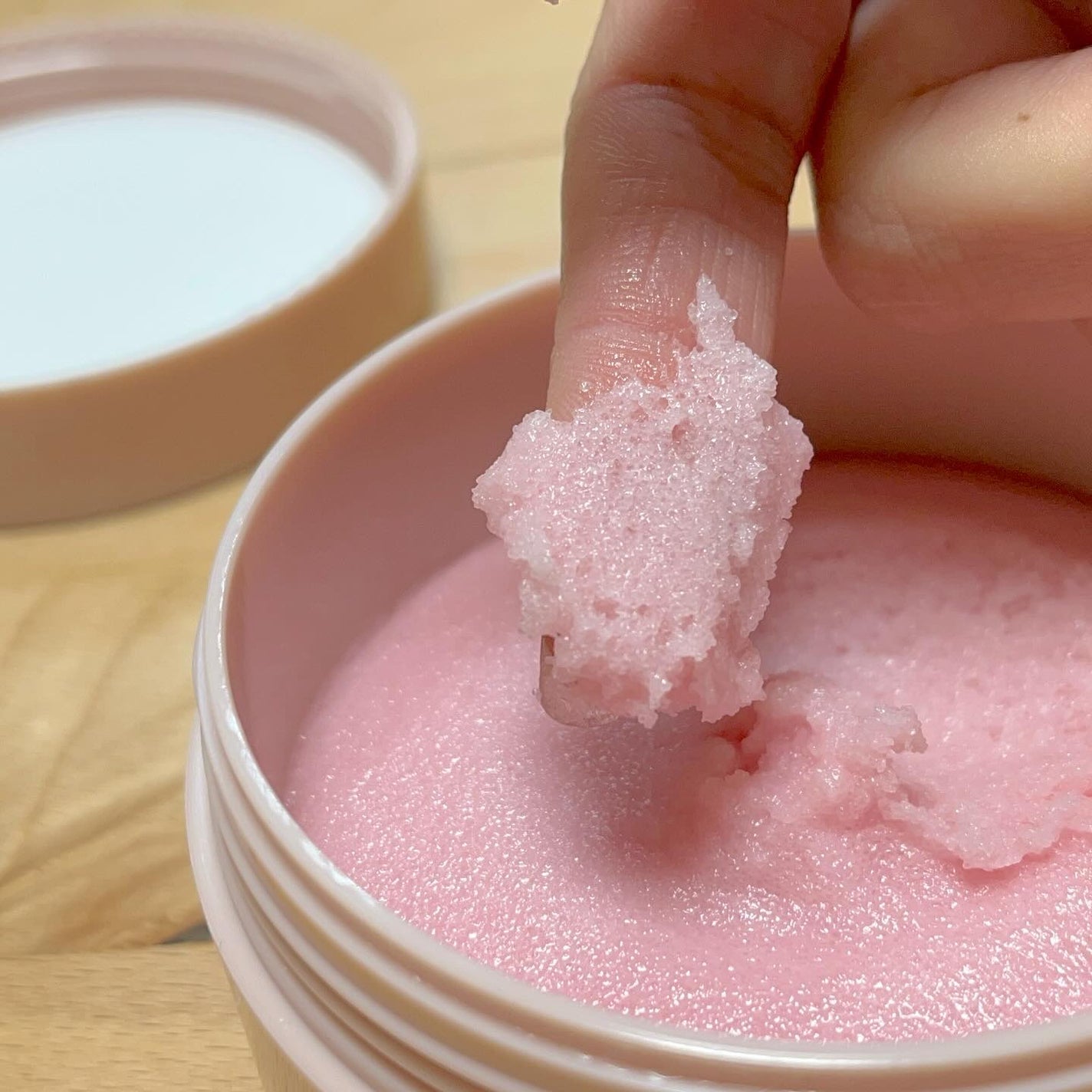 Q+Me スウィート ボム タラソ スクラブ/AGARISM/バスト・ヒップケアを使ったクチコミ(1枚目)