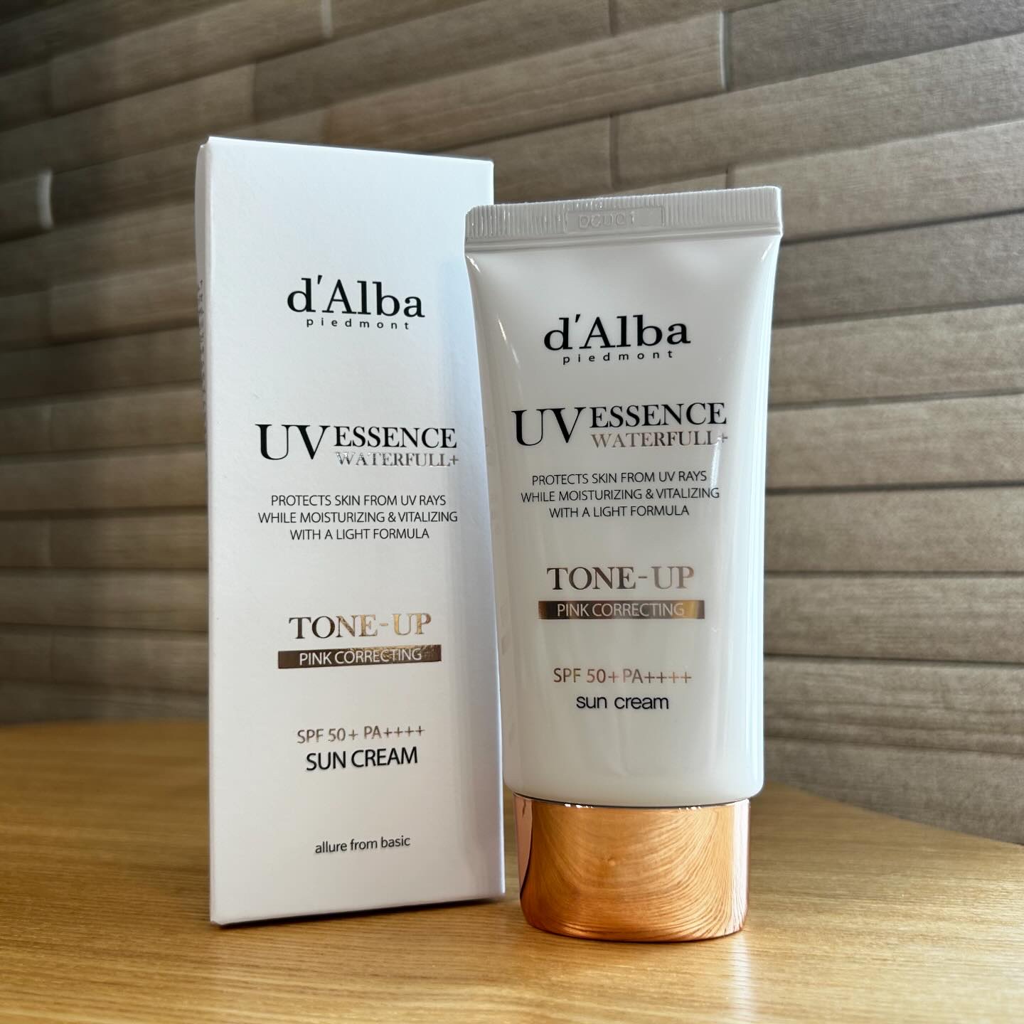 ウォータフルトーンアップサンクリーム/ダルバ/日焼け止めクリームを使ったクチコミ（1枚目）