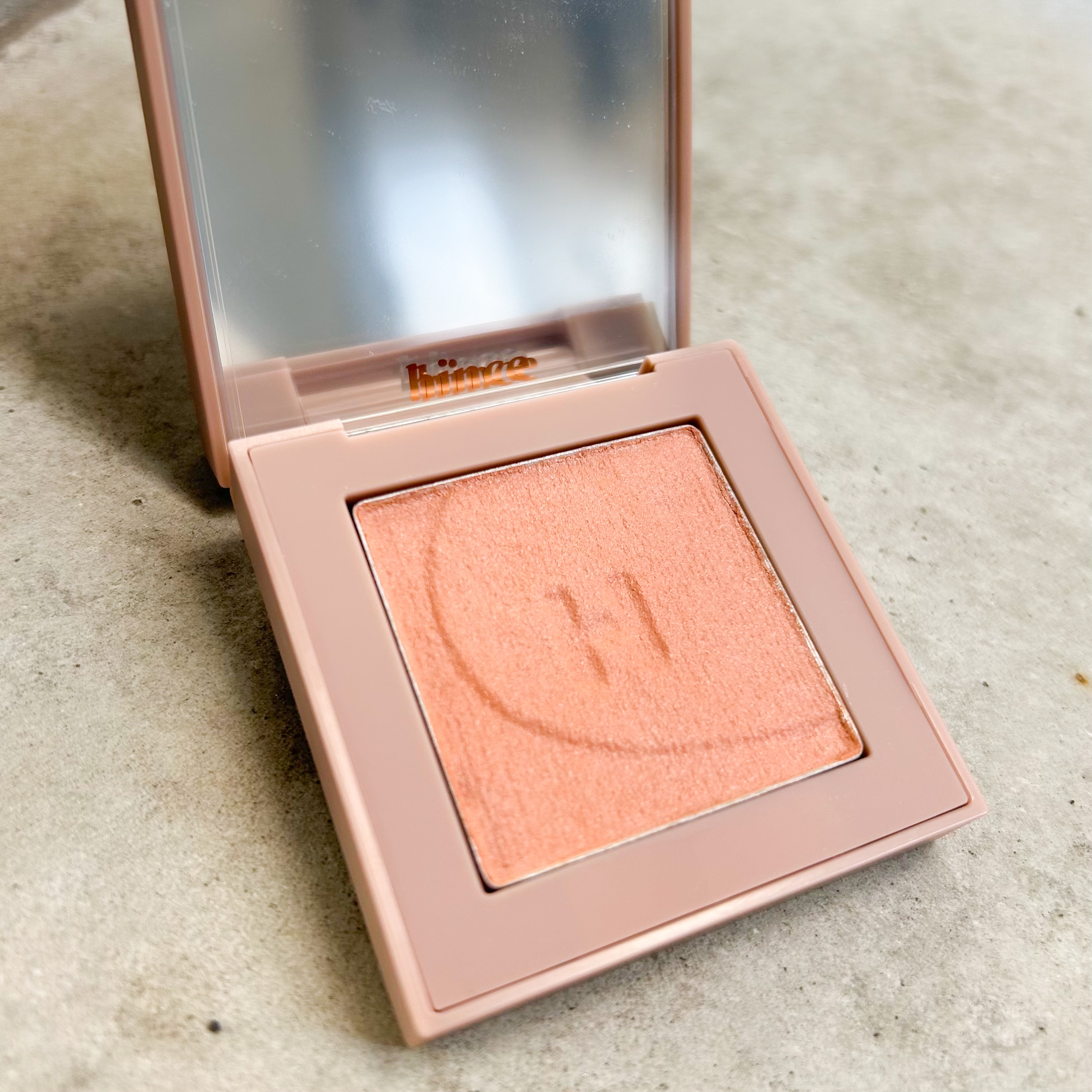 ニューデップスアイシャドウ/hince/単色アイシャドウを使ったクチコミ（1枚目）