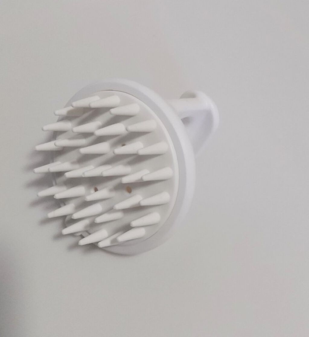 シャンプーブラシ/セリア/スカルプブラシを使ったクチコミ（3枚目）