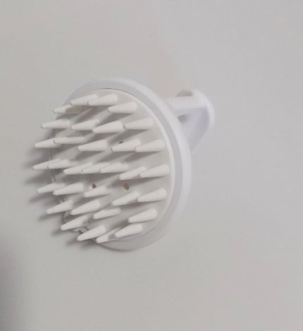 シャンプーブラシ/セリア/スカルプブラシを使ったクチコミ(3枚目)