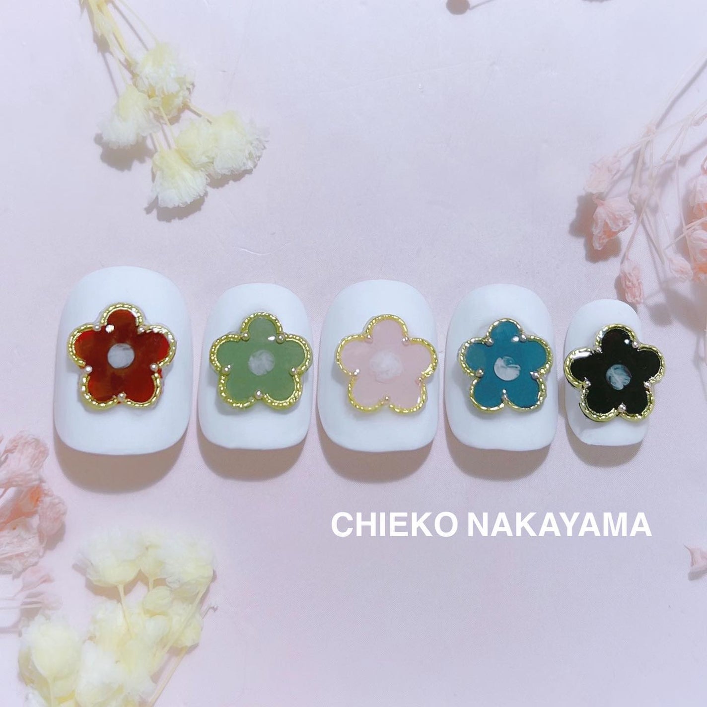 なかやまちえこ on LIPS 「Flower365日ネイル297日め⠀⠀@pregel.jp@..」(1枚目)