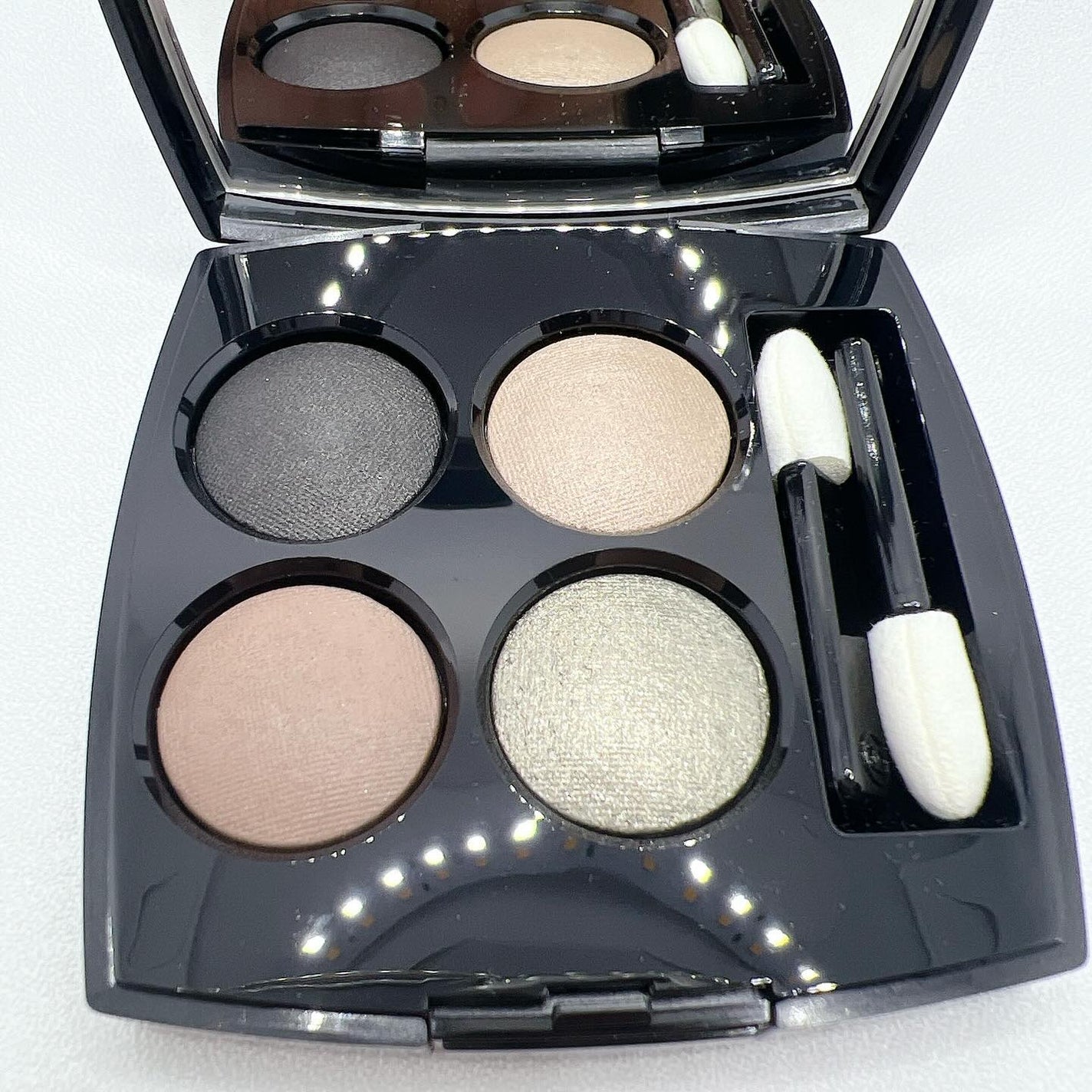 レ キャトル オンブル/CHANEL/アイシャドウパレットを使ったクチコミ(2枚目)