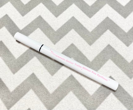 ベタートゥイムグリッターペンアイライナー/Merrymonde/リキッドアイライナーを使ったクチコミ(4枚目)