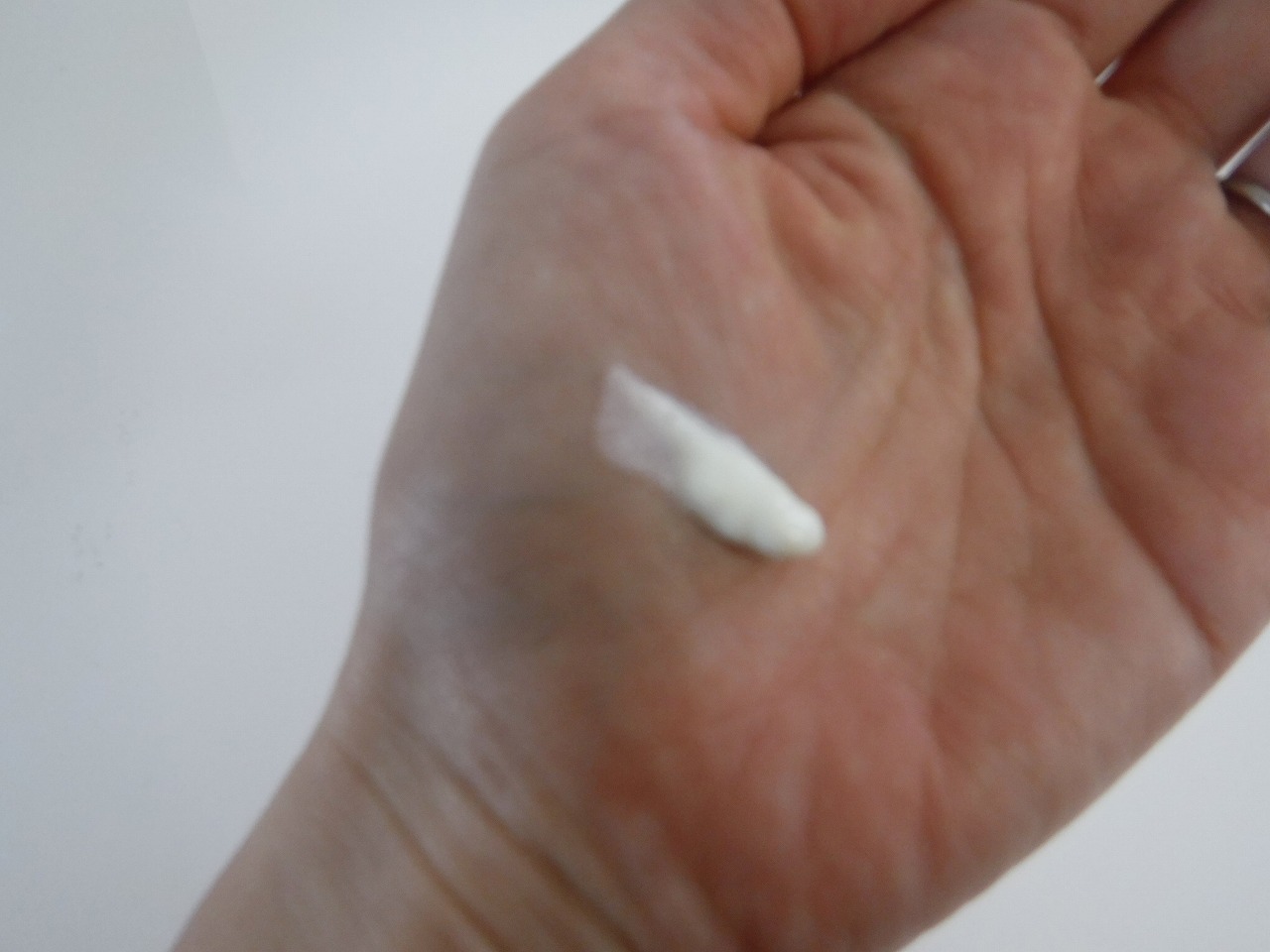 ヒアルーシカ ウォーターフィット サンセラム/SKIN1004/日焼け止めローションを使ったクチコミ（2枚目）