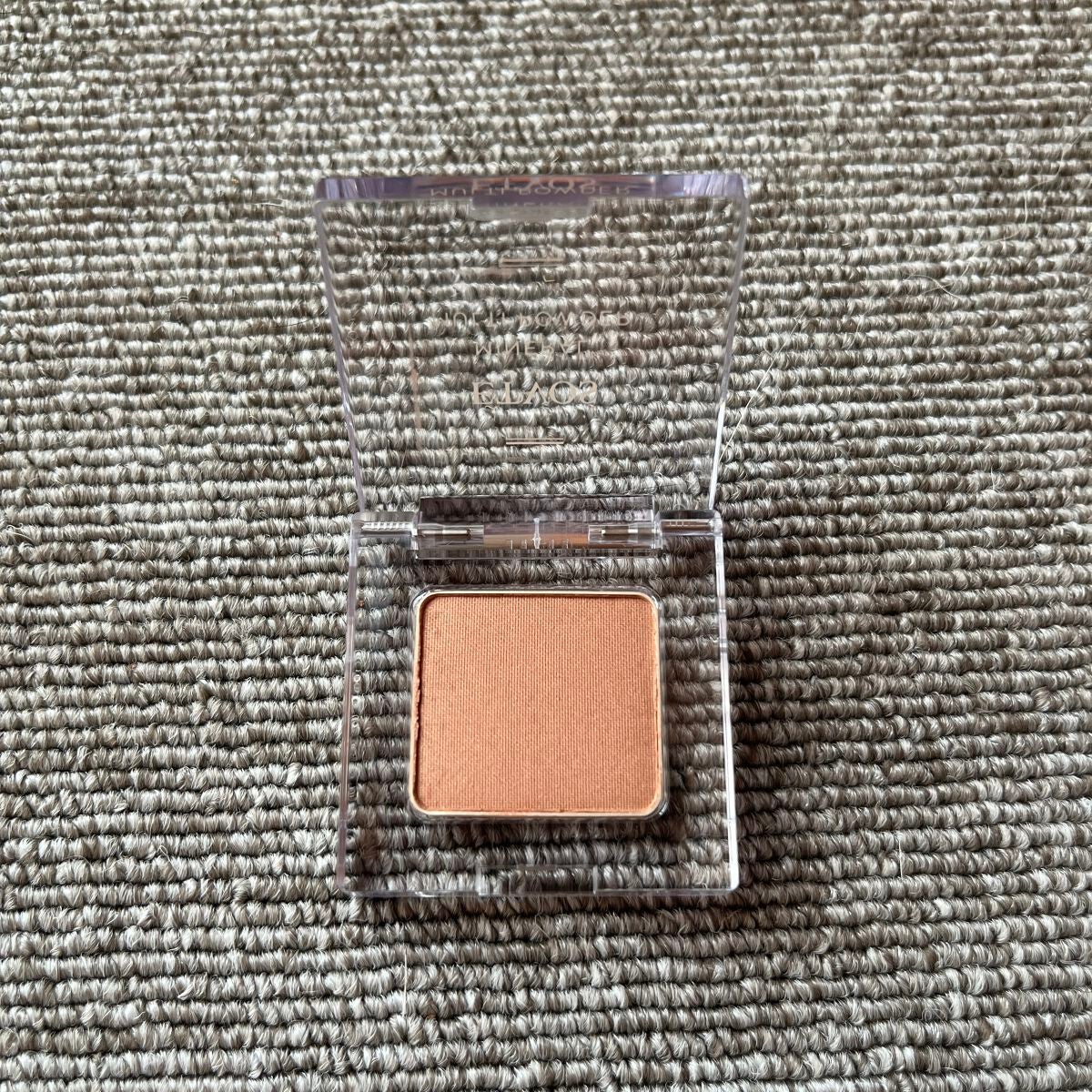 ミネラルマルチパウダー/エトヴォス/単色アイシャドウを使ったクチコミ(4枚目)