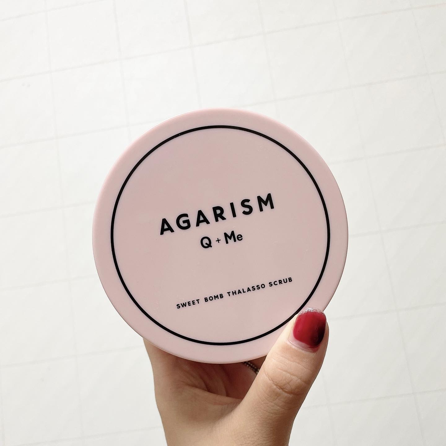 ⁡ AGARISM Q+Me（キューミー）
スウィートボムタラソスクラブ
⁡

可愛らしいピンクのスクラブは雑誌sweetプロデュース商品💞
⁡
スクラブ･ボディーソープ･バスソルトとして使える3way
⁡
⁡
角質や黒ずみが気になる部分