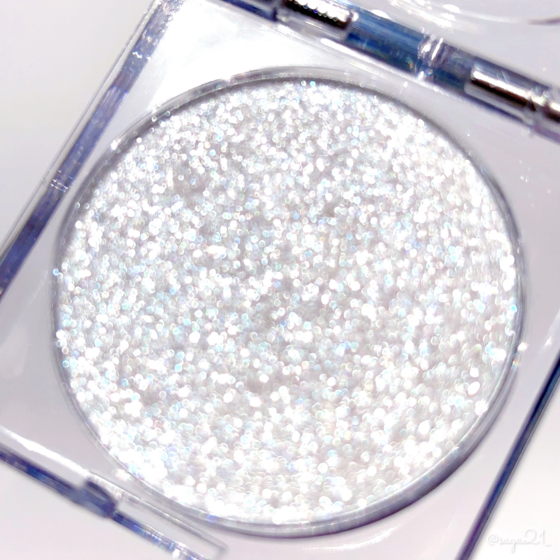 シピシピ ブリンブリンハイライター　 01 アイスダイヤモンド/CipiCipi/パウダーハイライトを使ったクチコミ（2枚目）