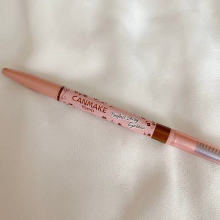 パーフェクトエアリーアイブロウ 01 ビターブラウン/キャンメイク/アイブロウペンシルを使ったクチコミ(1枚目)