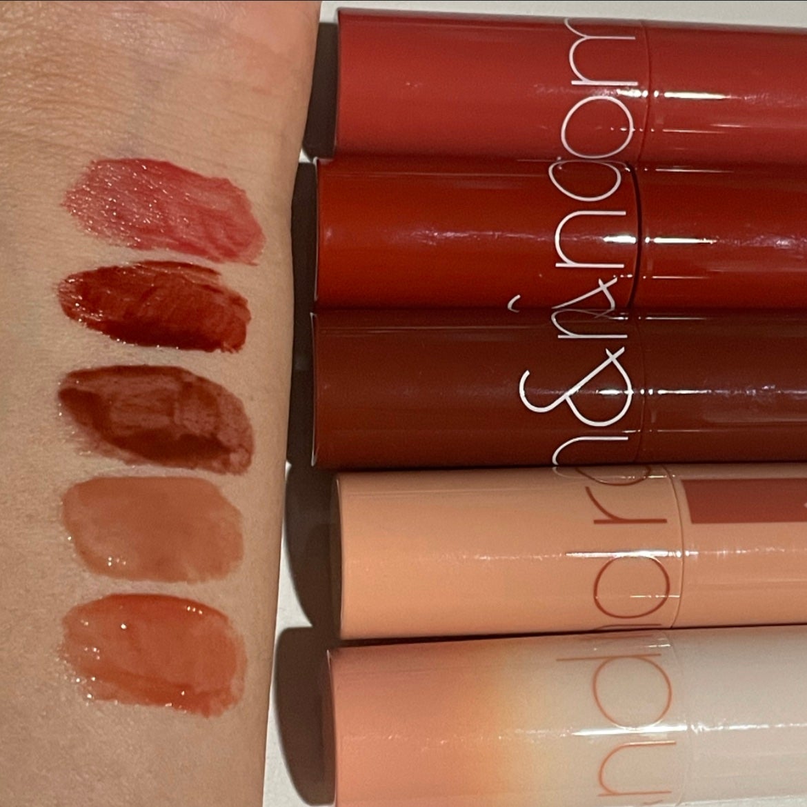 ジューシーラスティングティント/rom&nd/リップティントを使ったクチコミ(3枚目)